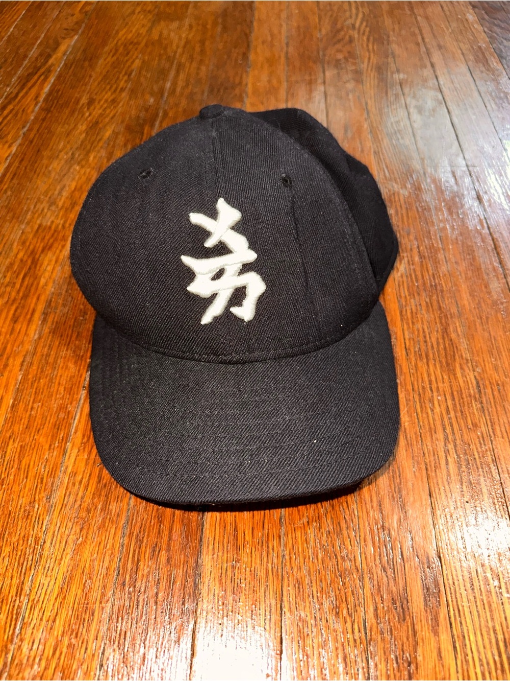 Vintage New York Yankees Hat Cap Fitted Mens 7 1/4 Blue Logo Kanji MLB Baseball